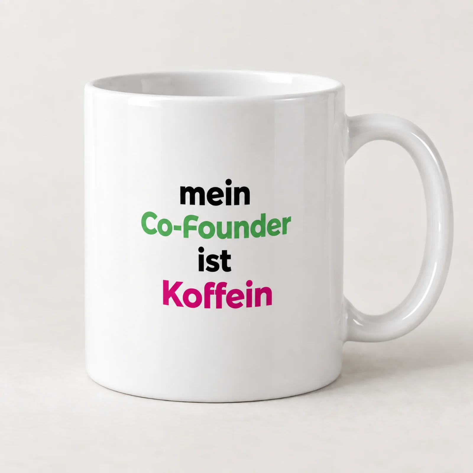 Tasse „Mein Co-Founder ist Koffein“ – Weiß